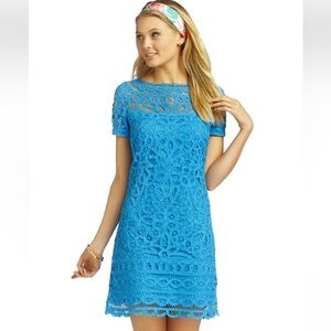 Lilly Pulitzer Size Medium Short sleeve dress.  GUC